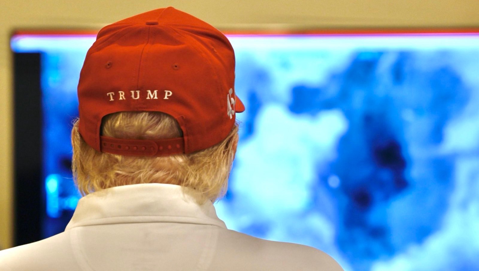 Trump Kırmızı Şapkayı Taktı, ABD Yemen'i Vurdu: O Anlar! 71 abd jetleri yemeni vurdu trump o anlari kirmizi sapkasiyla izledi BjbCOS7A