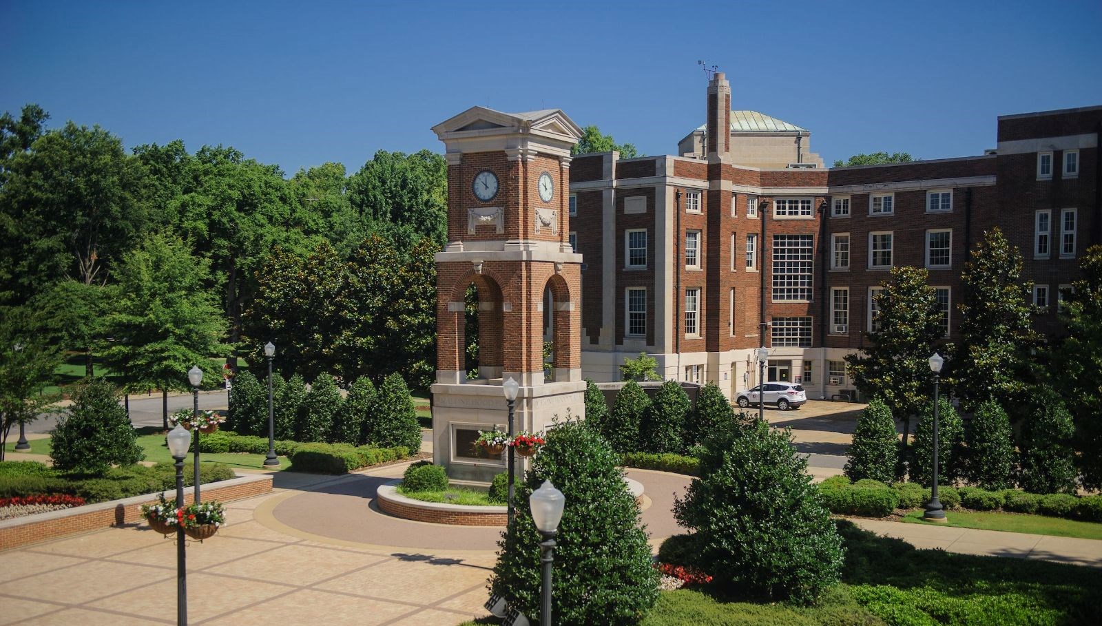 ABD'de Bir Öğrencinin Daha Gözaltına Alınması Göçmenlik Tartışmasını Alevlendirdi 71 abdde bir ogrenci daha gocmenlik yetkilileri tarafindan gozaltina alindi qvlCwPiQ