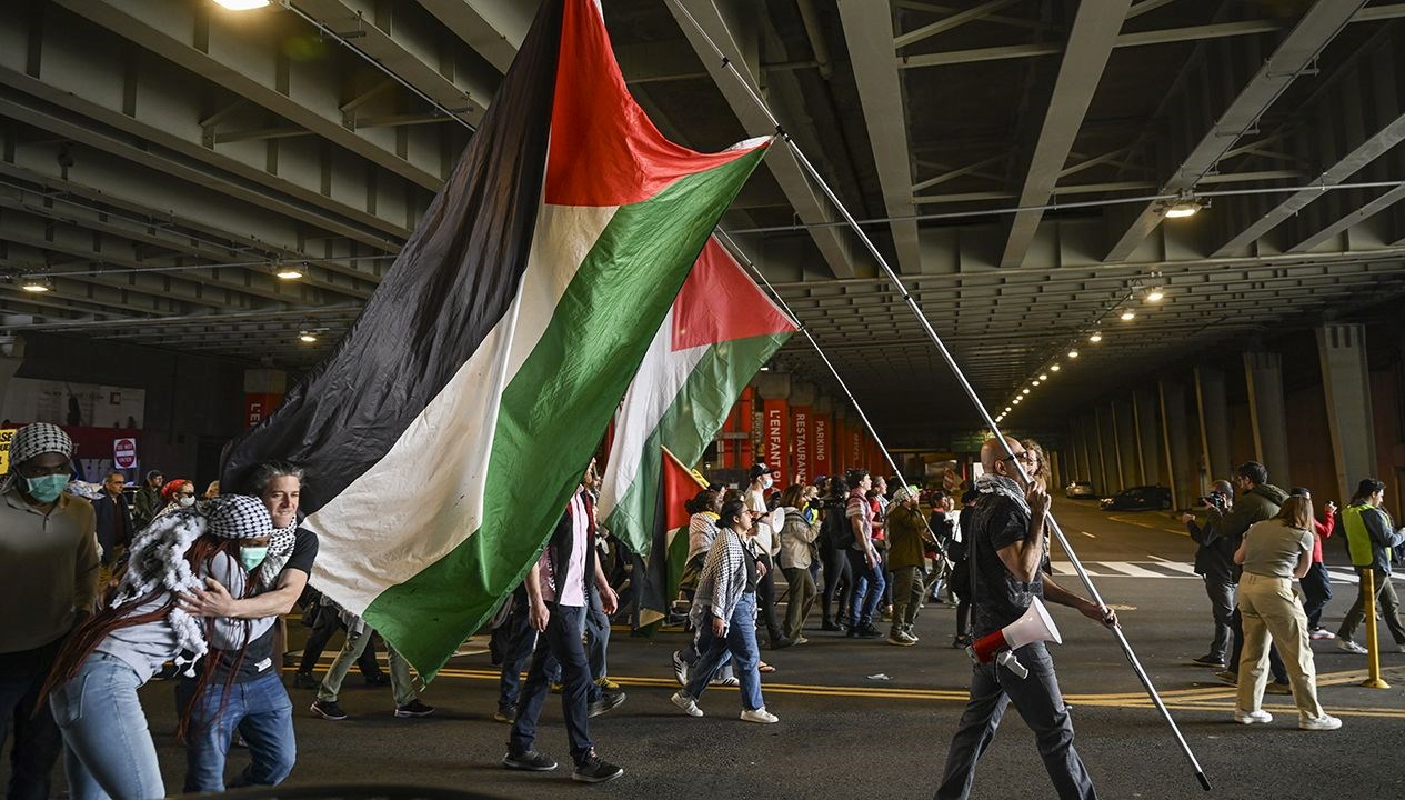 abdde mahmud halilin ozgur birakilmasini isteyen gostericilere gozalti trwqgMis