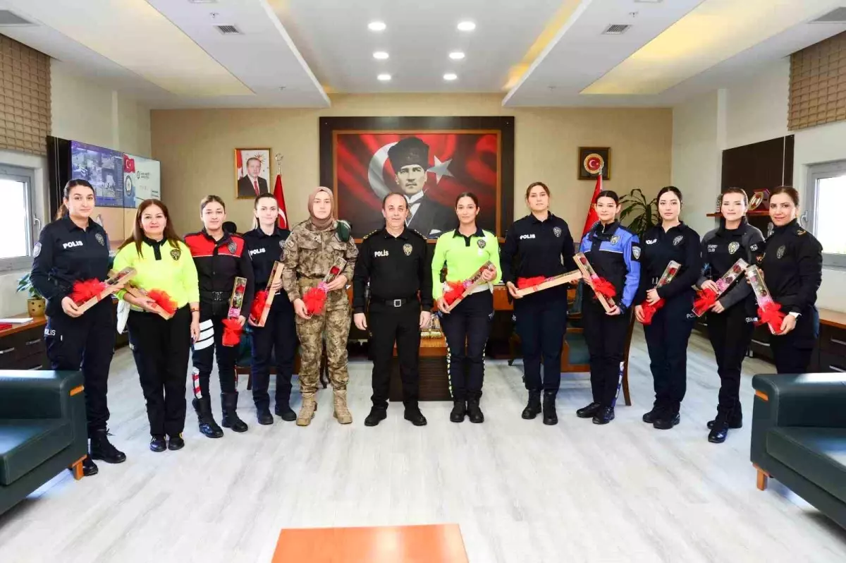 adanada bayan polislerin gunu kutlandi izleRtDb