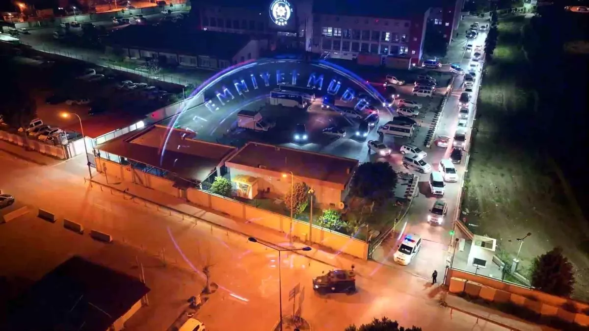 adanada kabahat orgutune operasyon 11 tutuklama