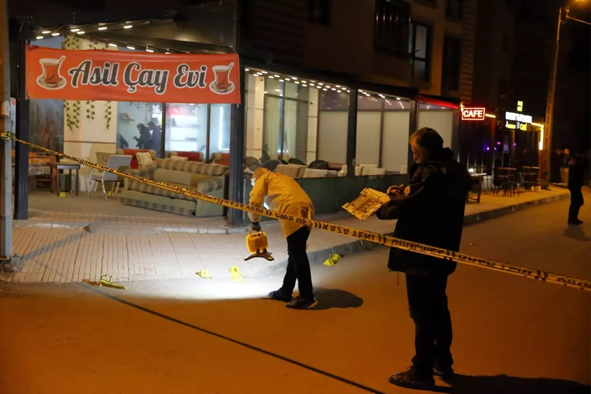 Adliye Sokağında Kanlı Kahve Molası 71 adliyenin yanindaki kahvehaneye kursun yagdirdi meyyit ve yaralilar var eNZPnZsT