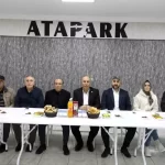 alaca belediye baskani arslan personeliyle iftar yemeginde bir ortaya geldi GpOQ9mXm