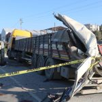 alti kisinin oldugu kazada yarali kurtuldu kazayi hatirlamiyorum gozlerimi hastanede actim 7MQTqAm9