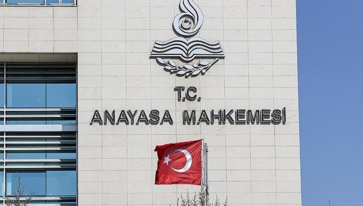 anayasa mahkemesinden 6 siyasi partiye mali kontrol karari D73DljfY