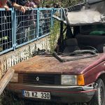 araba reklam panosuna carpti 5kisi yaralandi gb9q9295