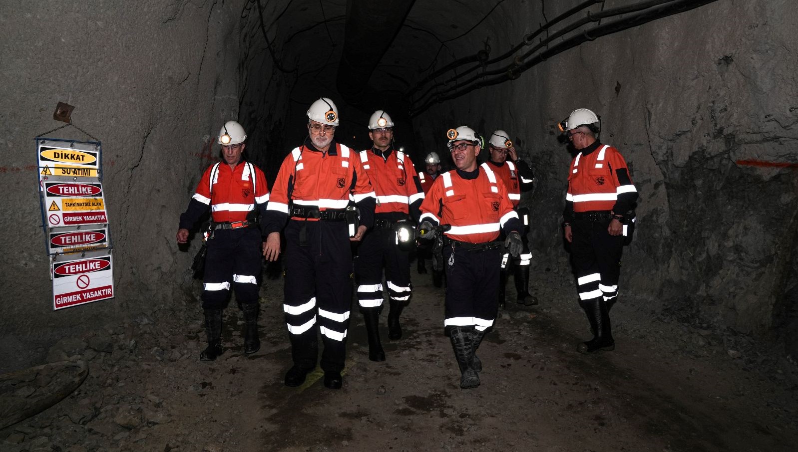 bakan isikhan altin madenine indi CDguHRSQ