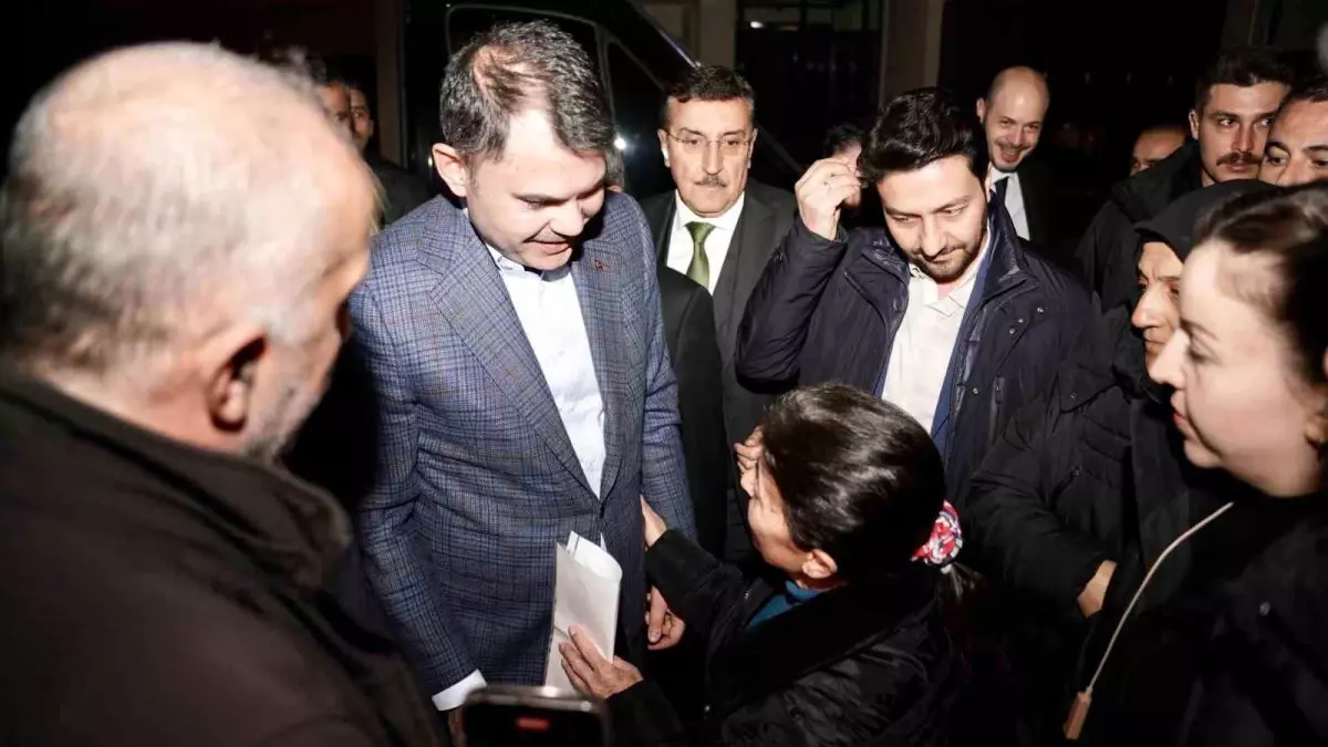 bakan kurum depremzedeyi ziyaret etti 7AybBdZc
