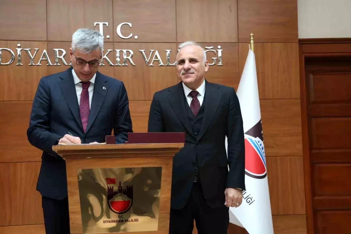 Memişoğlu Diyarbakır Çıkarması 71 bakan memisoglu diyarbakirda NyGKkdj5