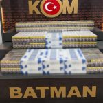 batmanda 5 bin 380 paket kacak sigara ele gecirildi JAmmc8hE