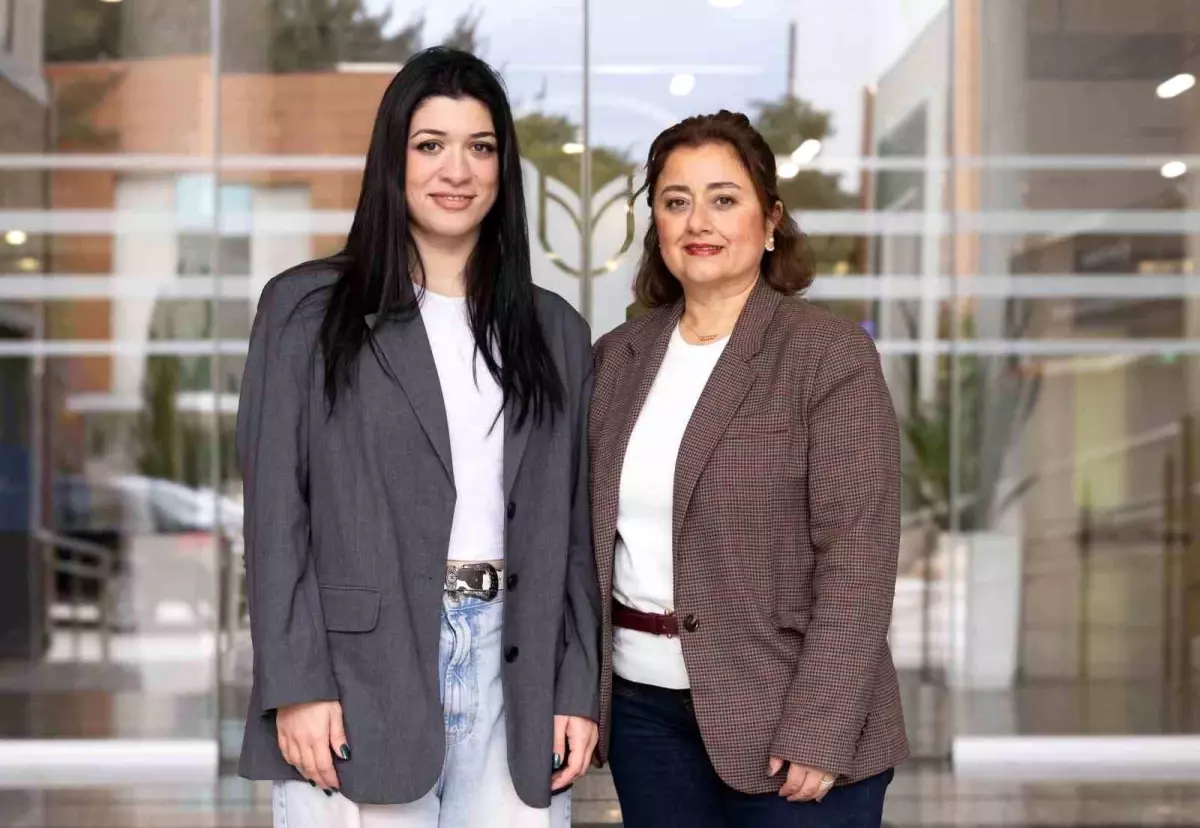 bayan tesebbusculer instagram ile cam tavani kiriyor