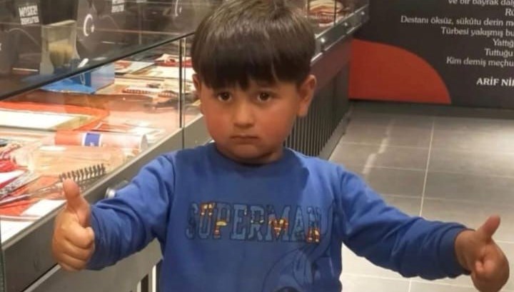 bayram sekeri toplayacakti 5 yasindaki sinandan aci haber UNbl7s7b