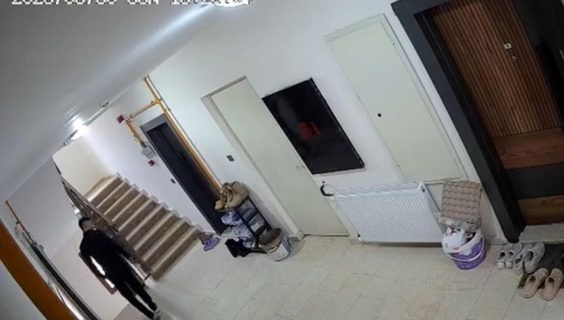 bayramda ayakkabi hirsizligi gunduz kesif yapti aksam caldi OFweinqV