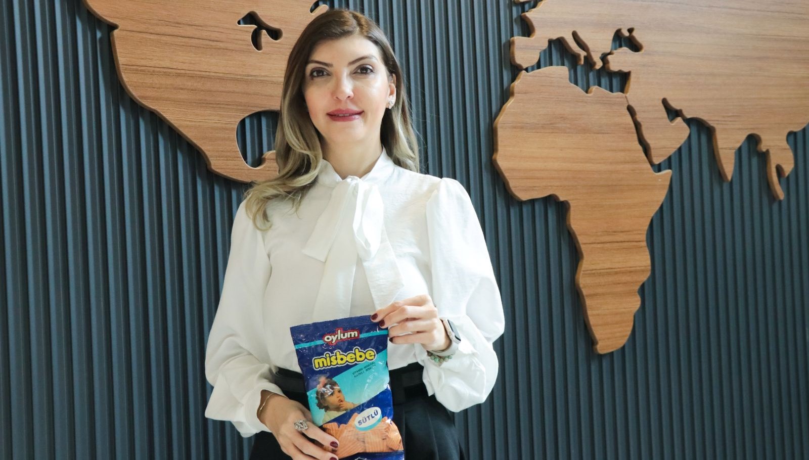 Bebek Bisküvisinden Yönetici Koltuğuna: Bir Kariyer Masalı 71 bebe biskuvisinin reklam yuzuydu artik firmanin yoneticisi oldu BUiuYyGj