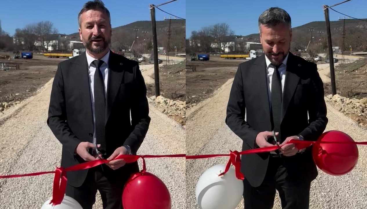 belediye baskani tek basina kopru acti E8IFJGcM