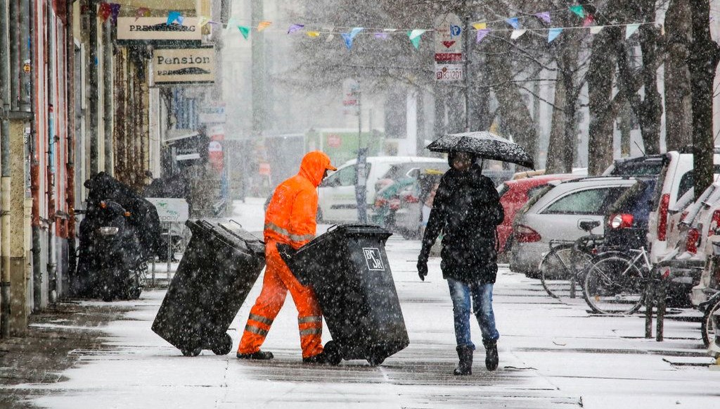 berlin sokaklari cop yiginlariyla doldu fzQIqWPz