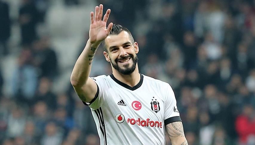Beşiktaş'ın Unutulmaz Golcüsü Negredo, Kramponları Astı! 71 besiktasin eski yildizi alvaro negredo futbolu birakti ZwdVmVbC