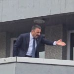 binanin balkonundan bagirdi zonguldak valisinden chpnin alternatif merasimine reaksiyon SQcFiRfZ