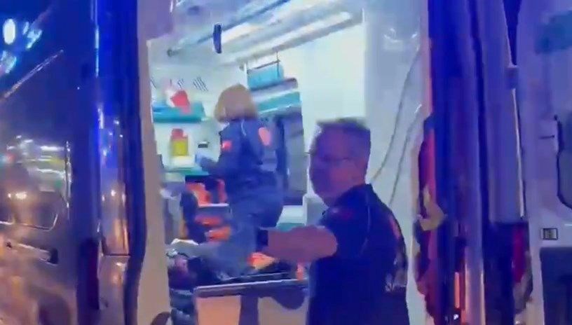 Bisikletiyle Denize Uçan Adamı İtfaiye Kurtardı: Kıyı Şeridinde Tehlikeli Anlar 71 bisikletiyle denize dustu cikamayinca itfaiye kurtardi hnbtVrmA