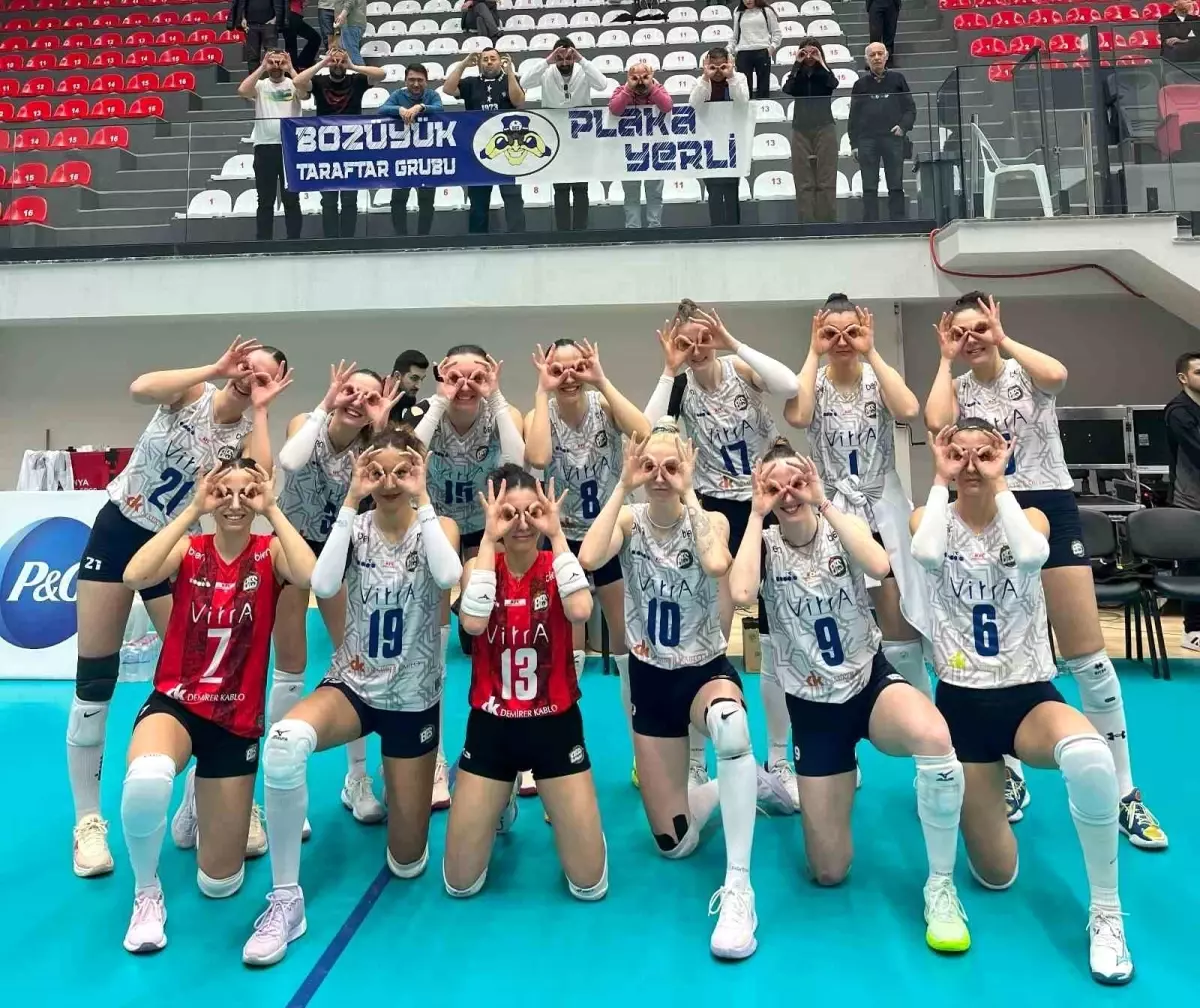 bozuyuk belediyesi bayan voleybol ekibi play offta 3 oldu UFrBO4W5