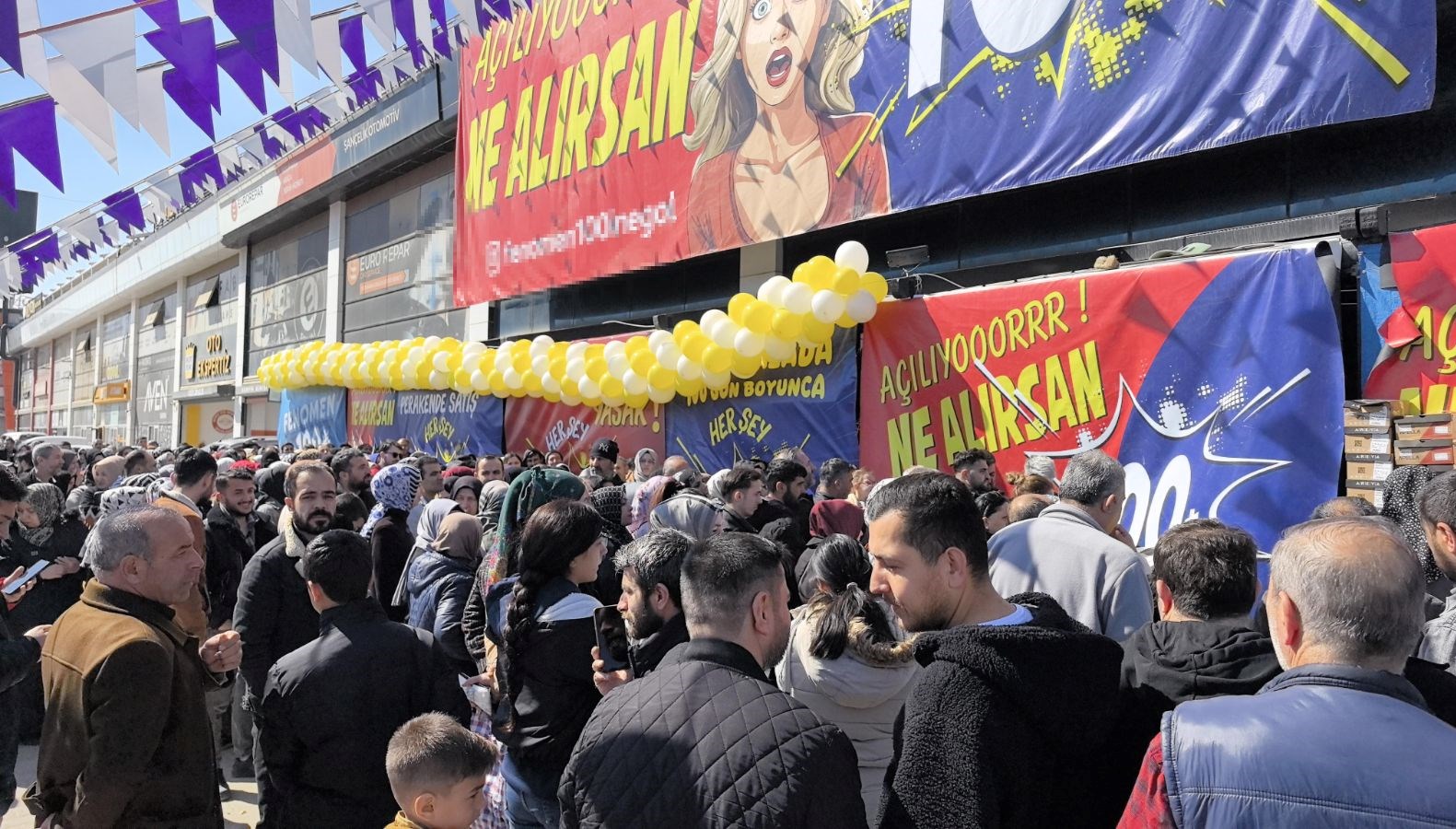 bursada indirim izdihami U74Gdu3d