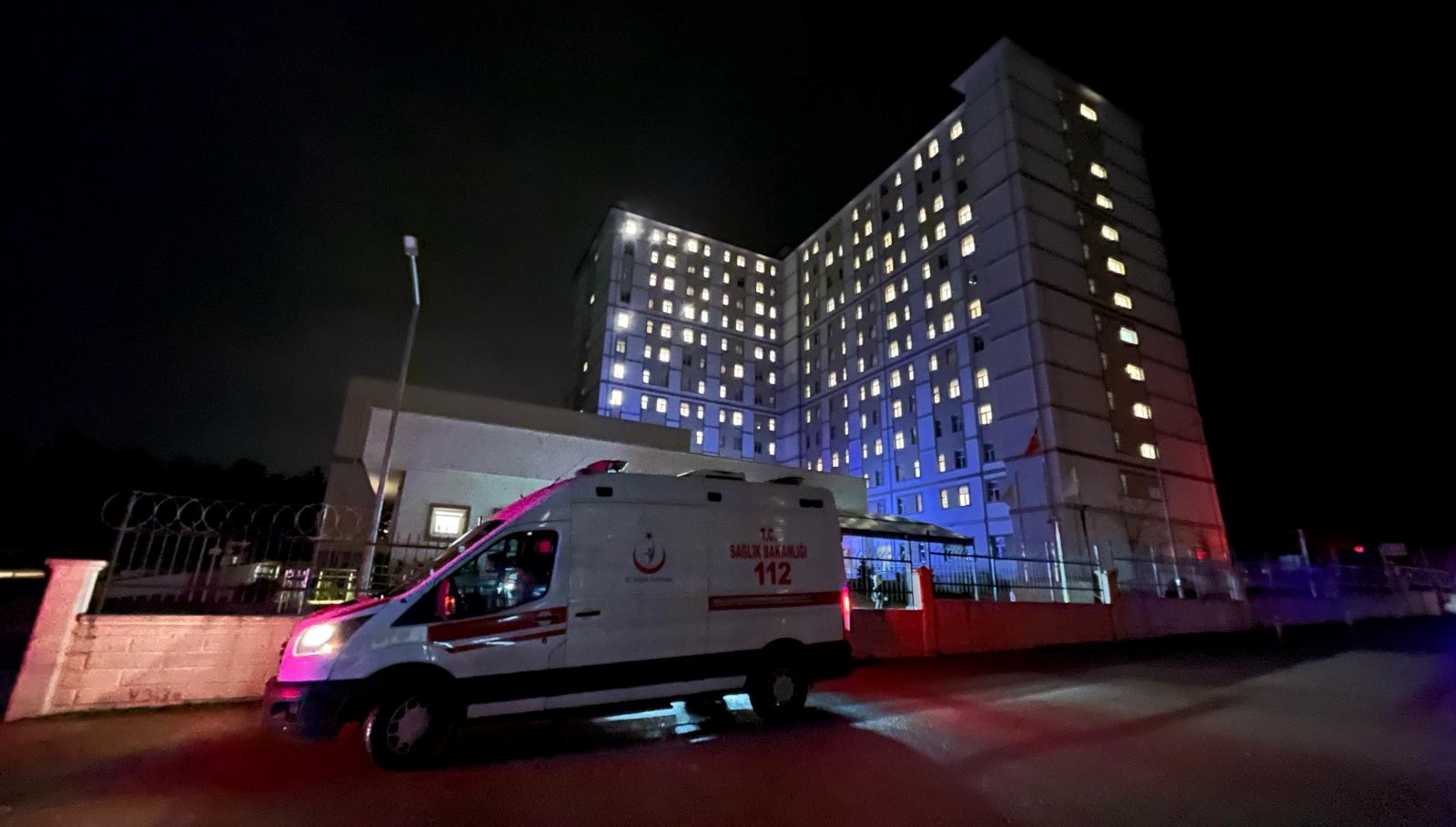 bursada kyk kiz yurdunda yangin panigi frmhTJHc