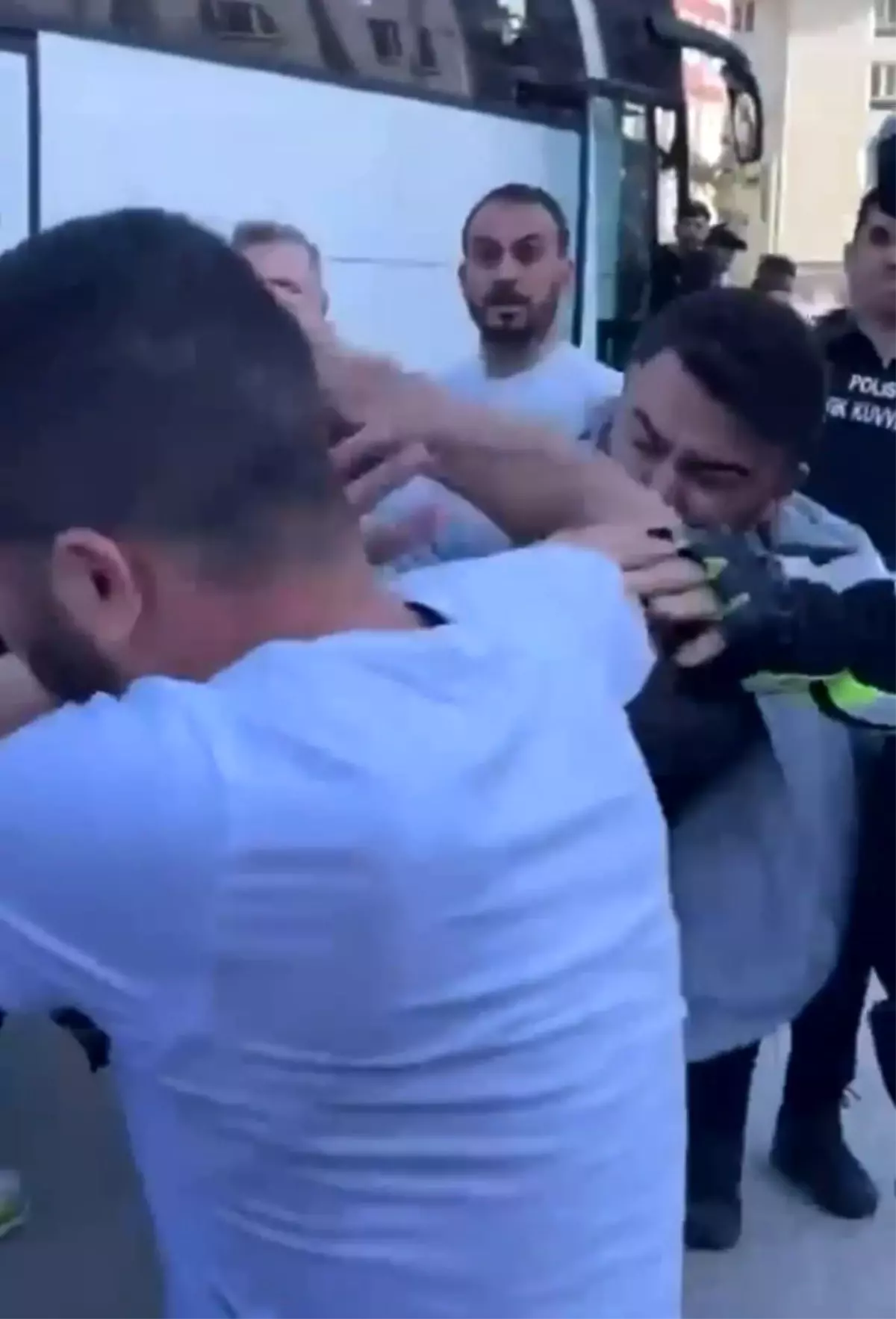 bursaspor taraftarlari kutahyada olay cikardi