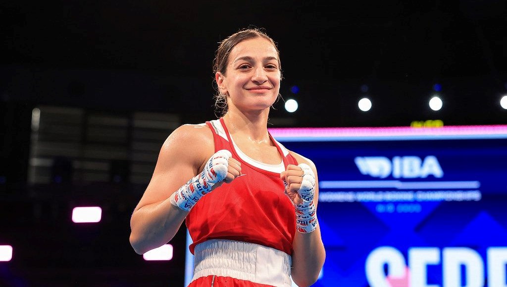 buse naz cakiroglundan gumus madalya 67NDVm9r