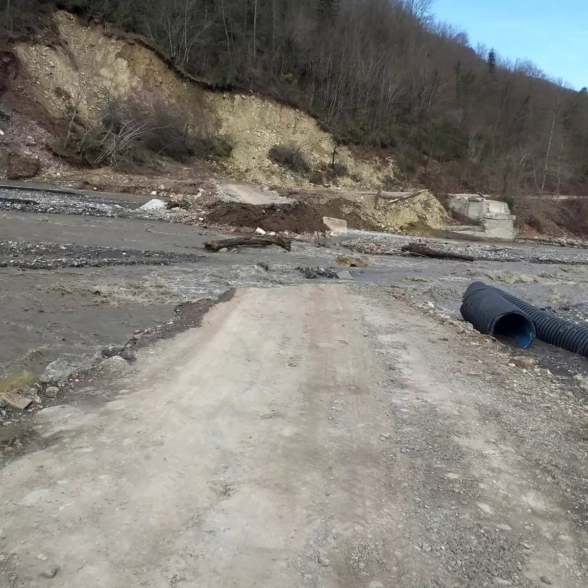 catalzeytinde heyelan ve yikilan kopru vdvGp3wT