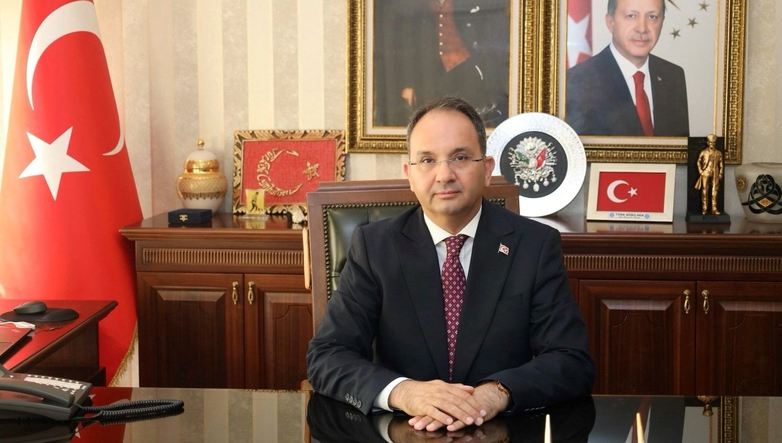 cevdet erturkmen kimdir sisli belediyesi lider vekili cevdet erturkmenin hayati 3TCuTgZl