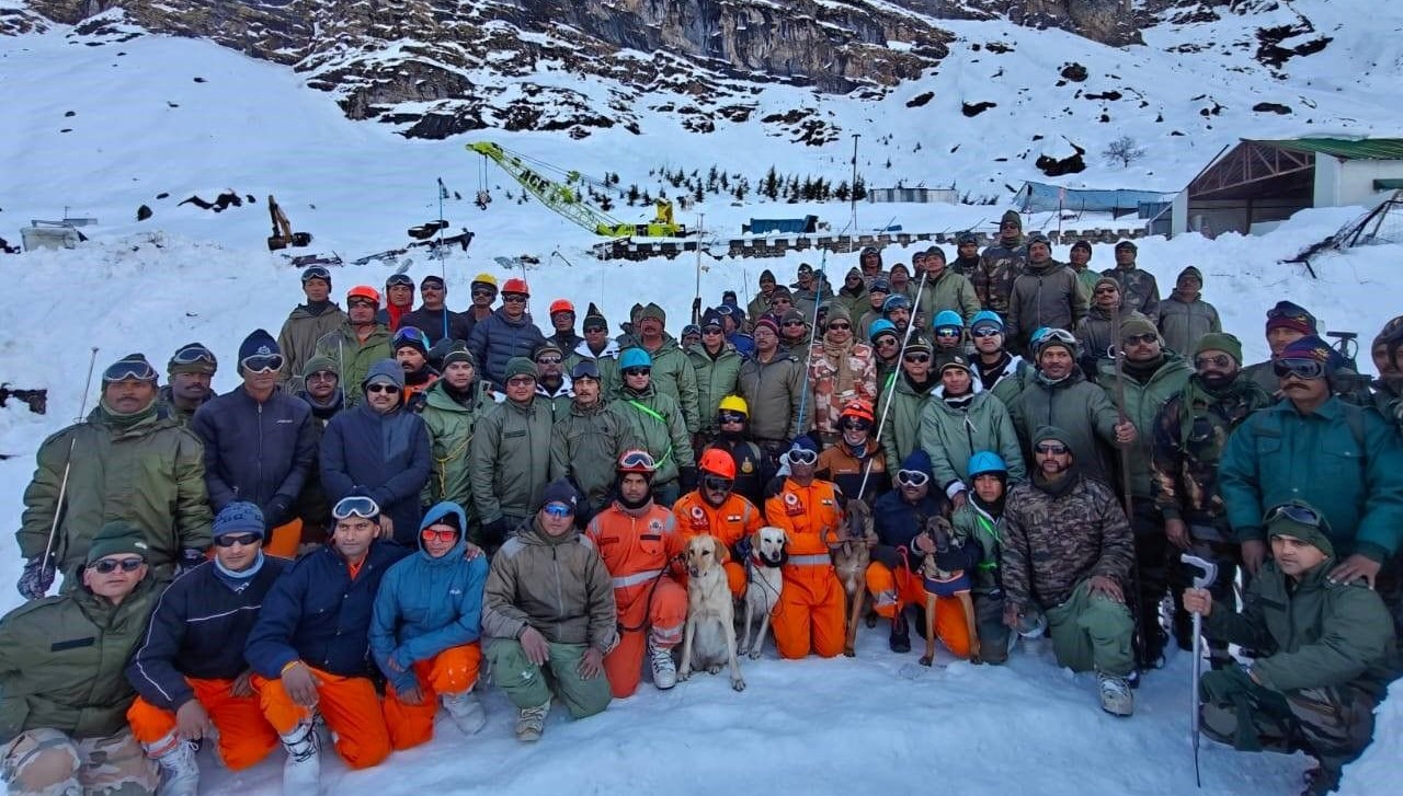 Çığ Altında Umut: 60 Saat Sonra Mucize ve Kayıp 71 cig felaketinde 60 saatlik kurtarma operasyonu 46 emekci kurtarildi 8 meyyit