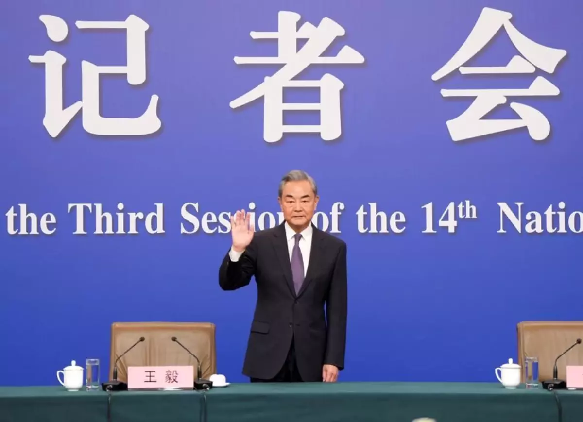 Wang Yi Basın Toplantısında Sahneye Çıktı: Çin Diplomasisinde Yeni Bir Bölüm mü? 71 cin disisleri bakani wang yi basin toplantisi duzenledi HnCHPrbX