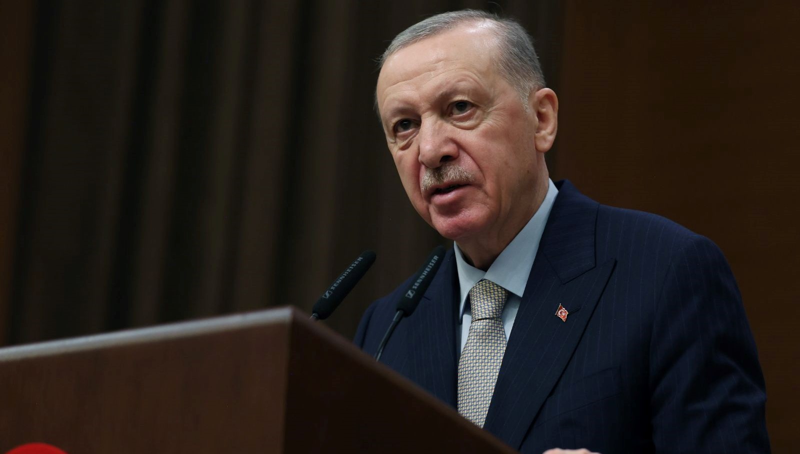 Erdoğan'dan Özel'e Sert Eleştiri: "Siyasi Vesayet Arayışında" 71 cumhurbaskani erdogandan ozgur ozele reaksiyon siyasi mandacilik talep ediyor aXA5csKM