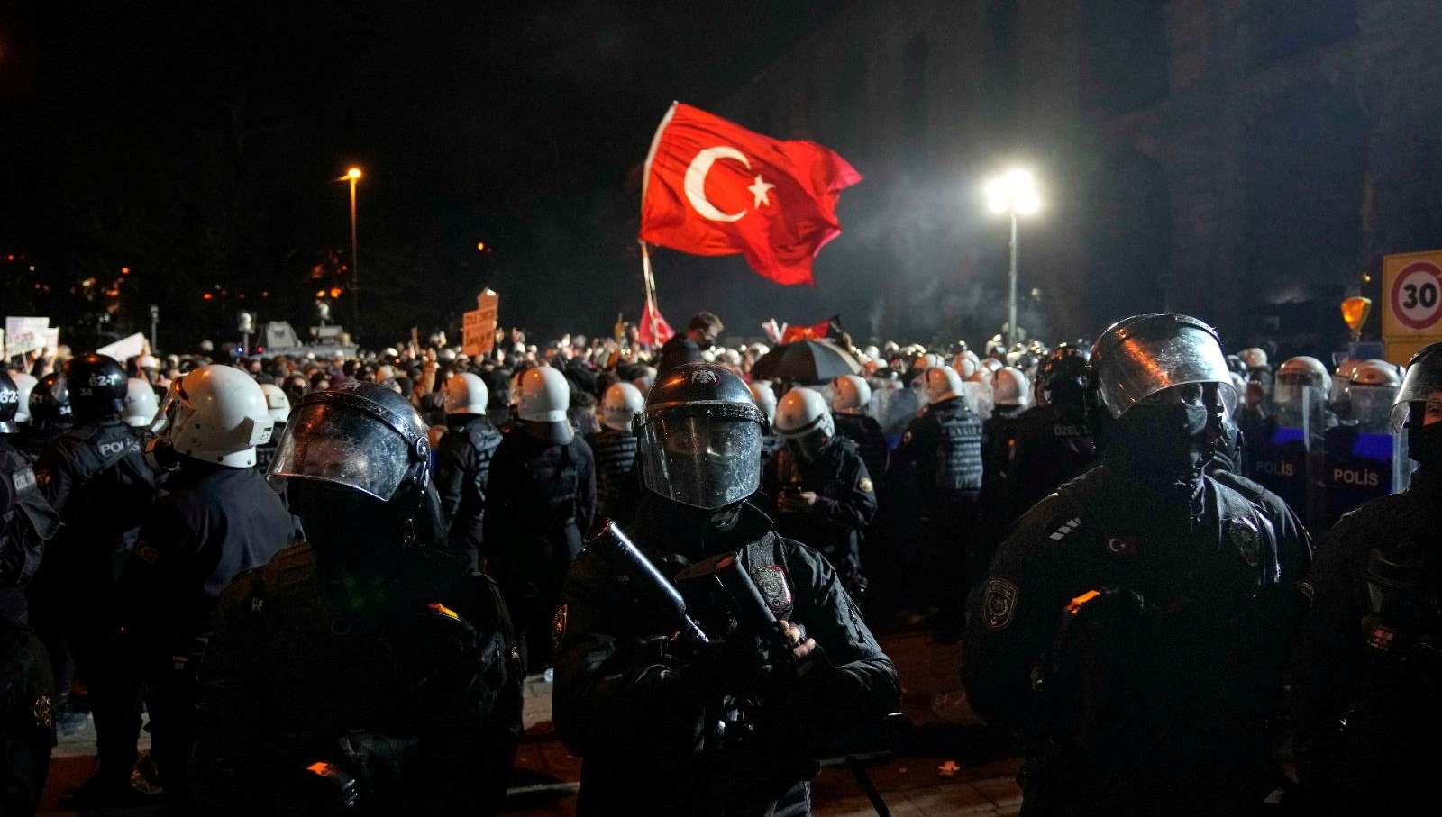 cumhurbaskanina hakaret icerikli goruntu ceken kisi tutuklandi zjhhW54F