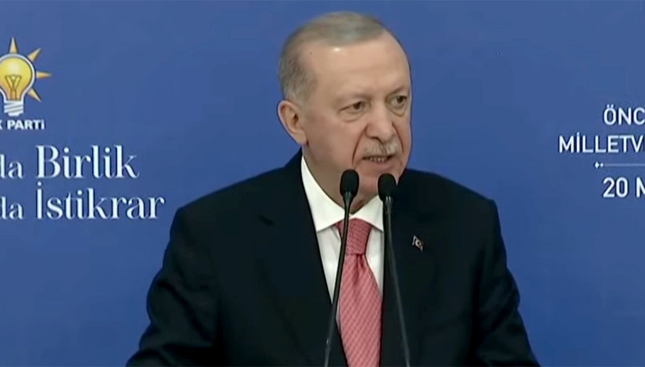 cumnurbaskani erdoganchp yarginin tezlerine karsilik veremiyor tNw2izLv