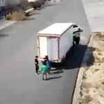 denizlide 2 ton etil alkol ele gecirildi gtJJ4j3F