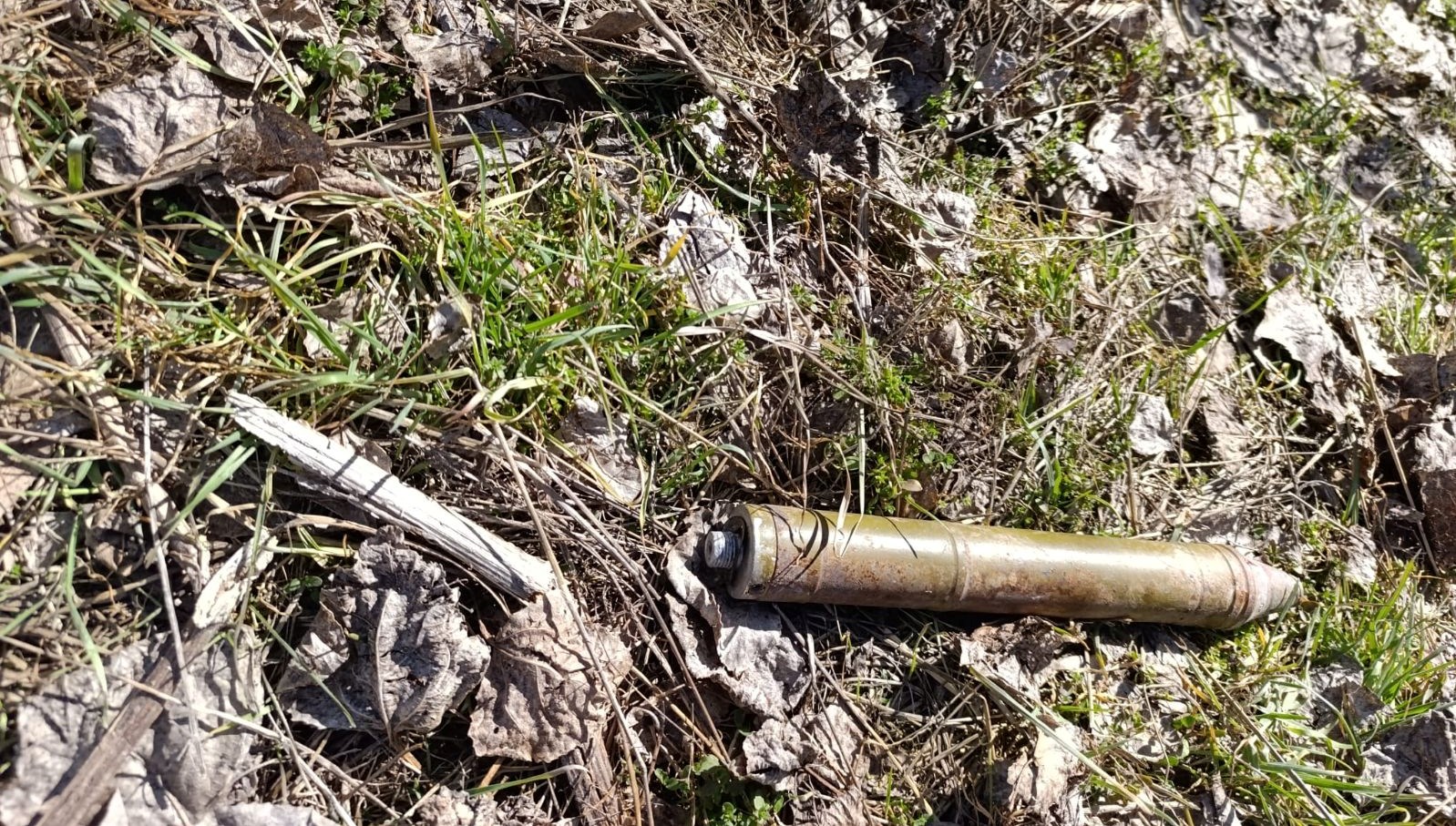 dere kenarinda roket alarmi guvenlik tedbiri alindi cadde trafige kapatildi LteOLAh2