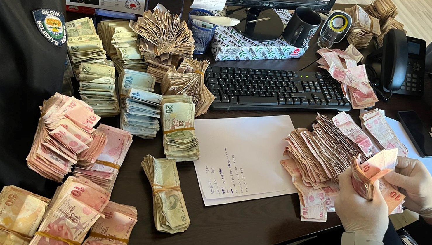 dilencinin ustunden binlerce tl cikti SzuA1s9P