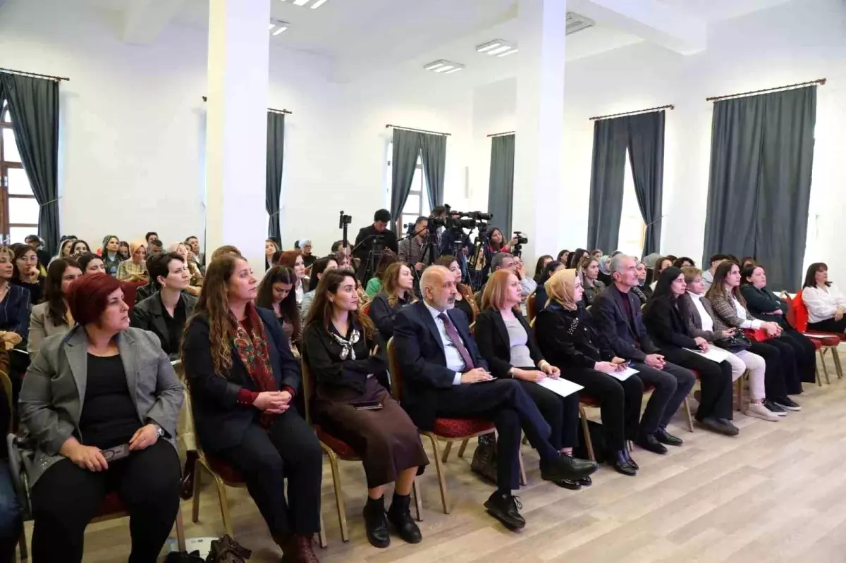 diyarbakirda iktisatta bayan calistayi R8amKQGk