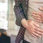 doktor yasadigi mide agrisini gormezden geldi 1 hafta sonra kanserden hayatini kaybetti f9GjJElB