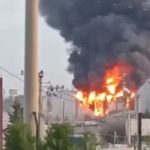 dumanlar gokyuzunu kapladi gebzede boya imalathanesinde yangin AAZFmr4I