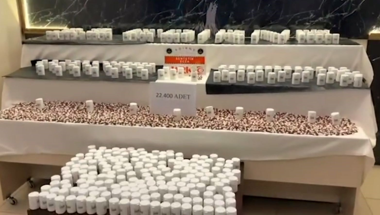 Edirne'de Narkotik Alarmı: 7 Şüpheli Yakalandı 71 edirnede uyusturucu operasyonu 7 gozalti R9p9y3QH