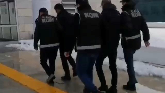 Elazığ'da Nefes Kesen Tefeci Operasyonu: Şafak Sökmeden Baskın! 71 elazigda tefeci operasyonu QncGL4u8