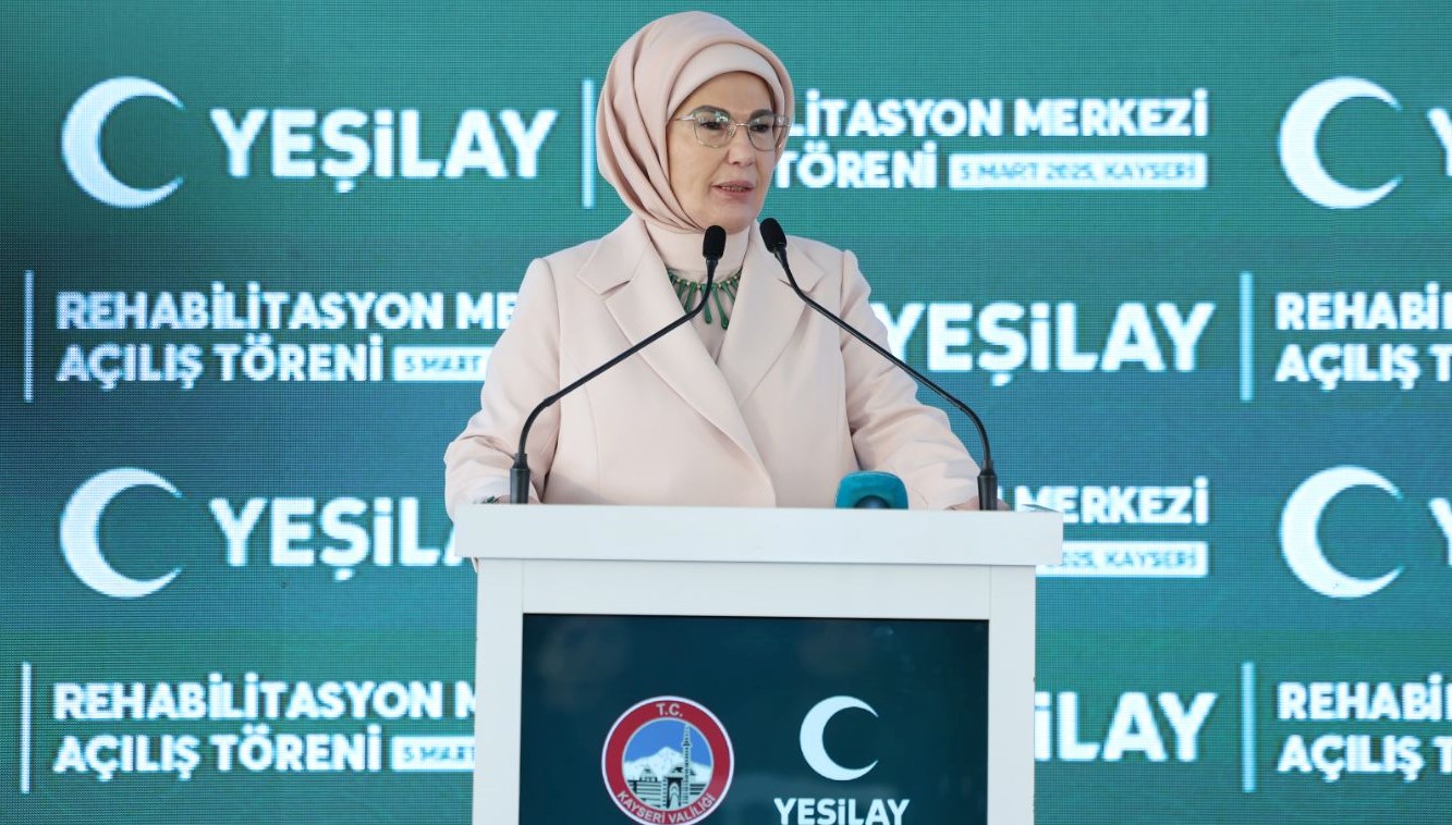 Emine Erdoğan'dan Bağımlılıkla Mücadelede Yeni Dönem Çağrısı 71 emine erdogandan bagimlilikla ugras bildirisi aEjaI1ar
