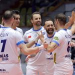 erkekler kupa voley dortlu final arkas spor kupada zafer pesinde UVtMxt4E