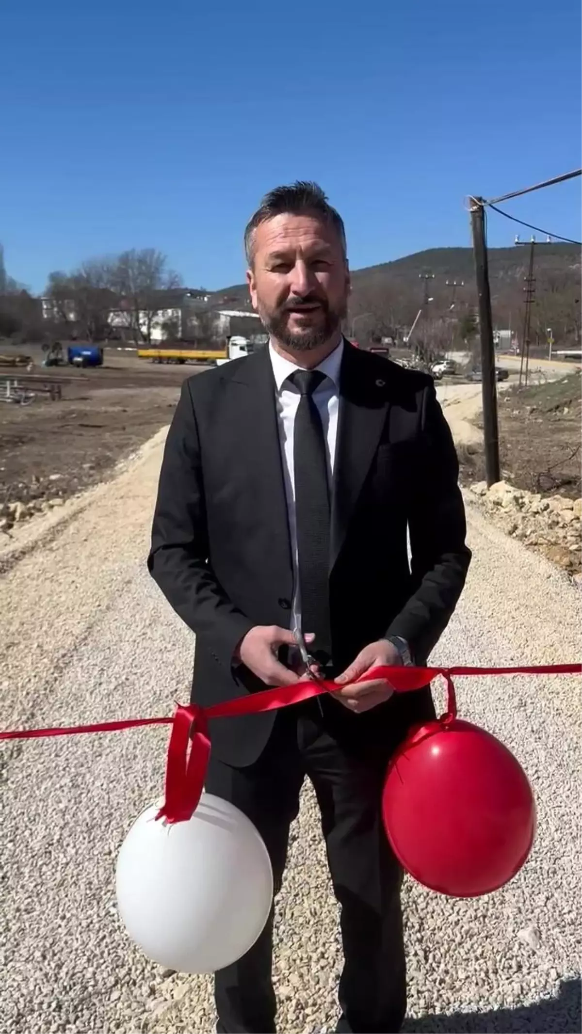 Eskipazar'da Sıra Dışı Açılış: Başkan Civa, Köprüyü Kendi İmkanlarıyla Hizmete Sundu 71 eskipazar belediye baskani civa kopruyu tek basina acti