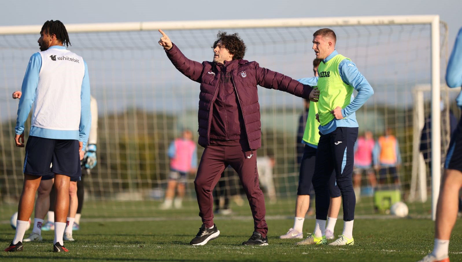 Fatih Tekke'nin Deplasman Fobisiyle İmtihanı: Yeni Bir Dönemin Şafağı 71 fatih tekkenin ilk sinavi deplasman fobisini yenmek icinsahaya cikacaklar IQE2bv7B