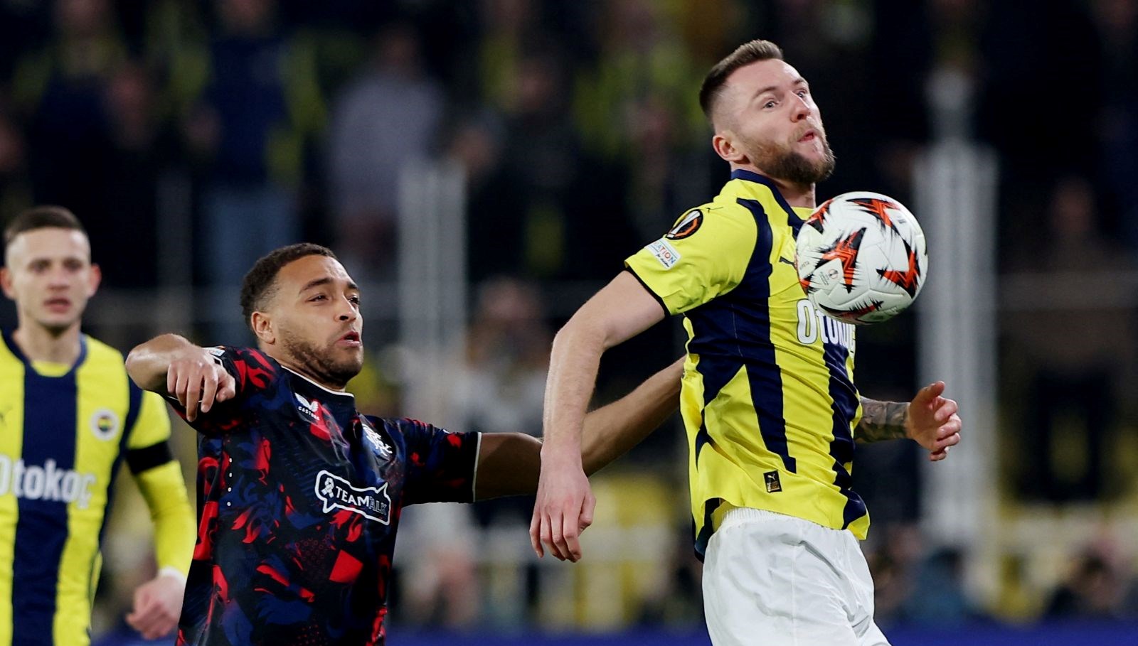 fenerbahce iskocyada ceyrek final icin alanda rangers maci beklenen 11i