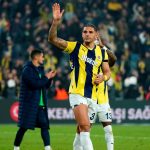 fenerbahcedediego carlos kadroya donuyor ceK2G3m4