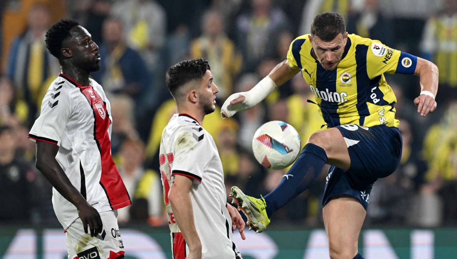 Fenerbahçe'yi Kahreden 5 Acı Gerçek: Tribünleri Susturan İstatistikler 71 fenerbahcenin birinci 5 k busu taraftari uzen istatistik Fd63GUZL